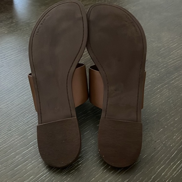 Tory Burch - Benton Band Flat Sandal / Calf Leather / Royal Tan / Size 7 - Picture 2 of 6
